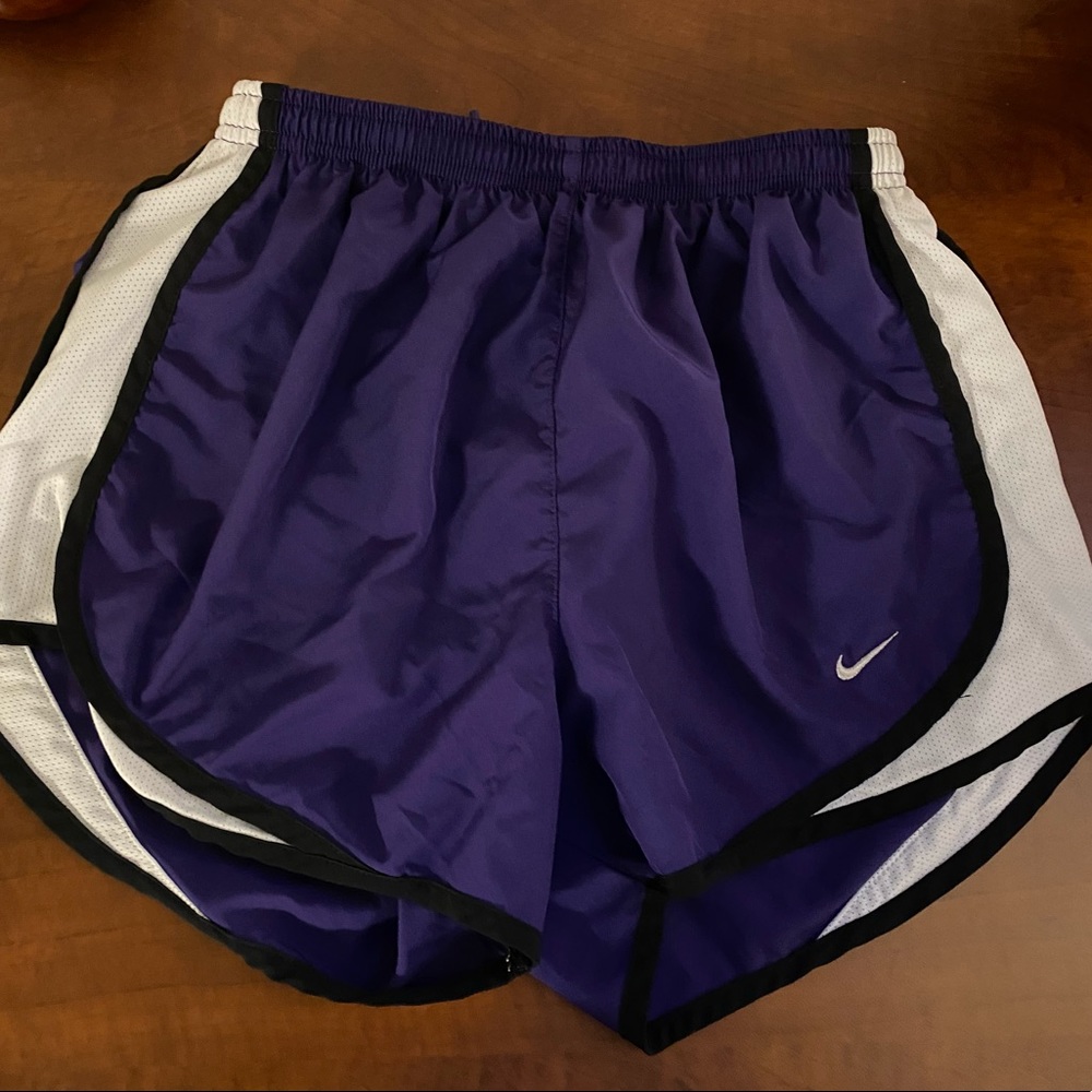 Nike dry fit shorts size small